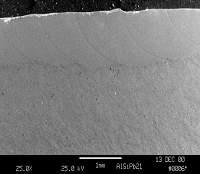 No sharp boundary can be observed between the basic material and the surface layer in case of the Al-Si-Pb alloy, the surface layer grows directly from the basic